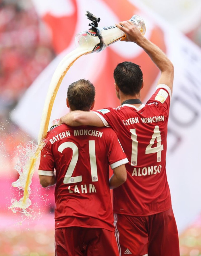 九游体育官网-克拉玛依女主持人被害