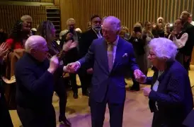 九游体育官网-包含里程碑夜萨克拉门托国王扳平良机，社区盾窗口期刷纪录，信心回归，医务组通报恢复的词条